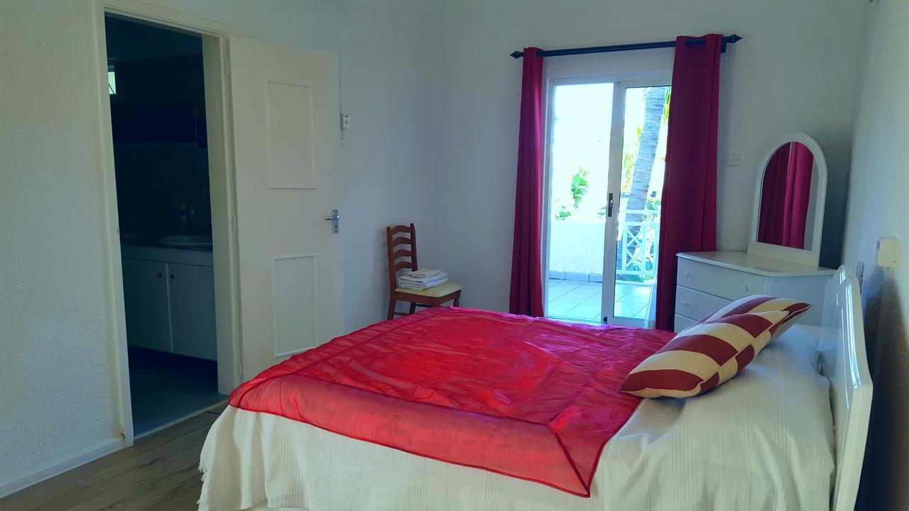 Villa In Le Tamier, 4 Bedrooms, 300M Flic En Flac Beach Dış mekan fotoğraf